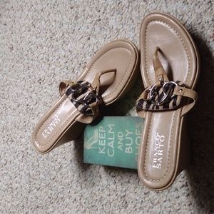 BRAND NEW not worn size 7M beige/animal print sandals FRANCO SARTO